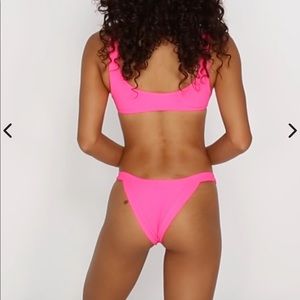 Frankie’s bikini Cole bottom.